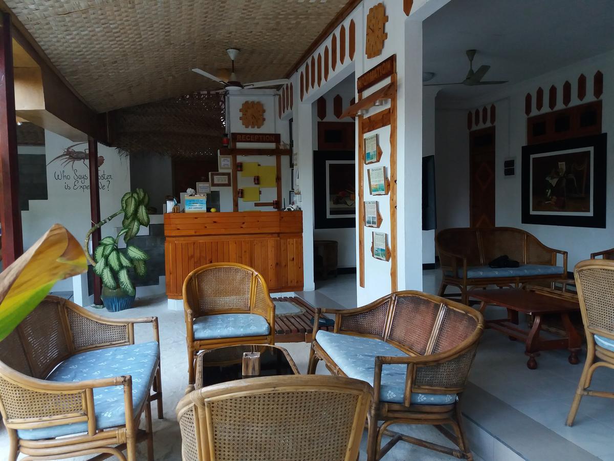 Alvi Star Inn Thulhaadhoo Eksteriør bilde