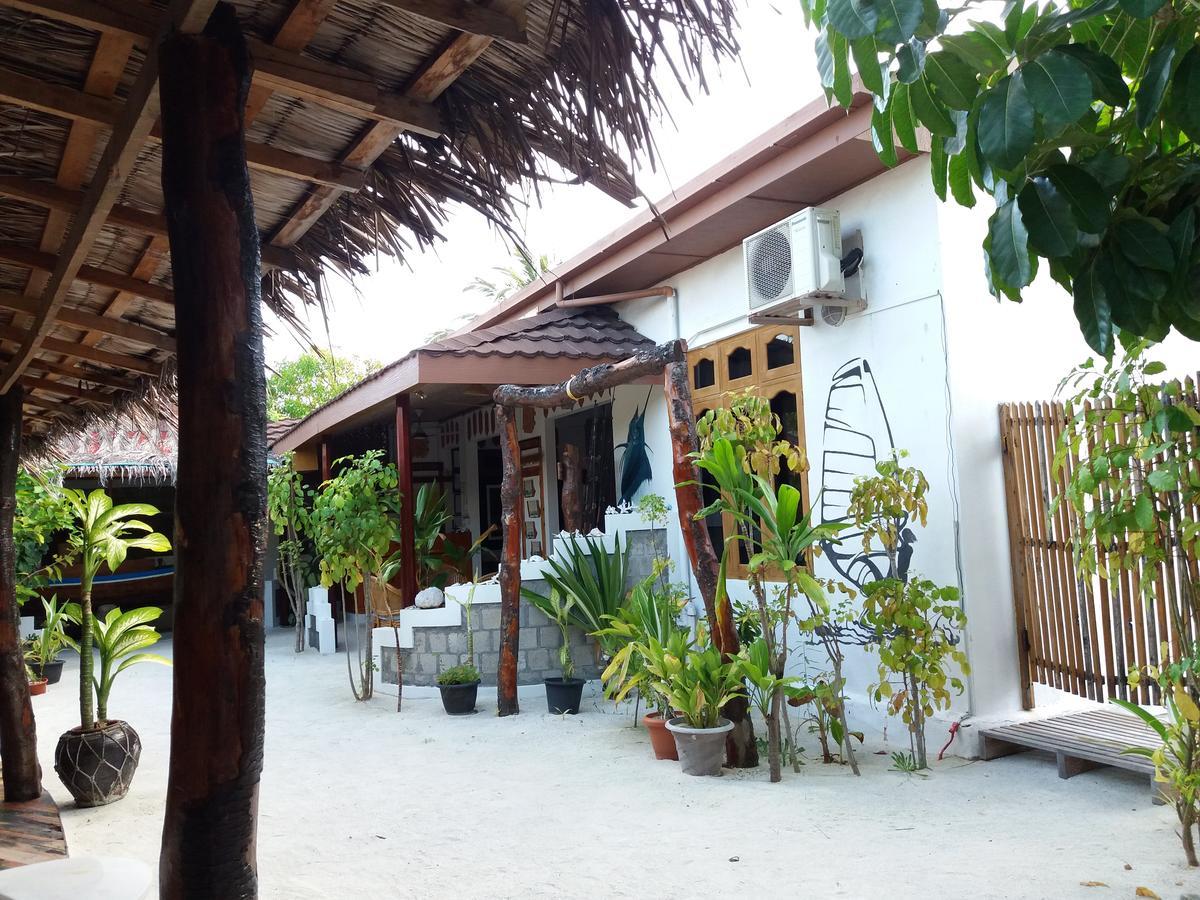 Alvi Star Inn Thulhaadhoo Eksteriør bilde